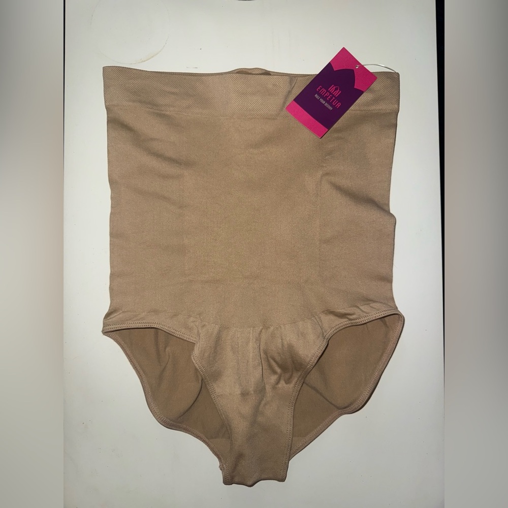 NWT Empetua High Waisted Shaper Panty Size M/L